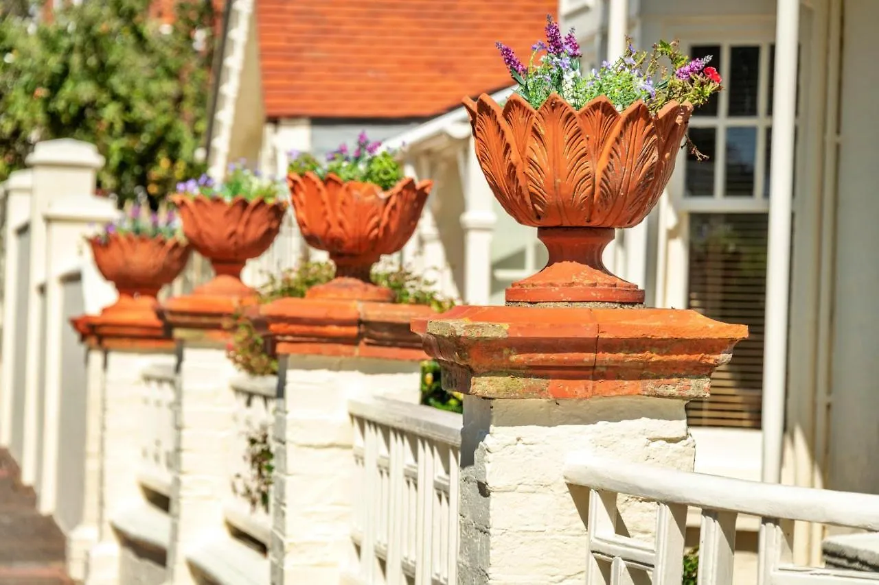 Finest Retreats - Pittodrie Guest House - Apartment 6 Brighton